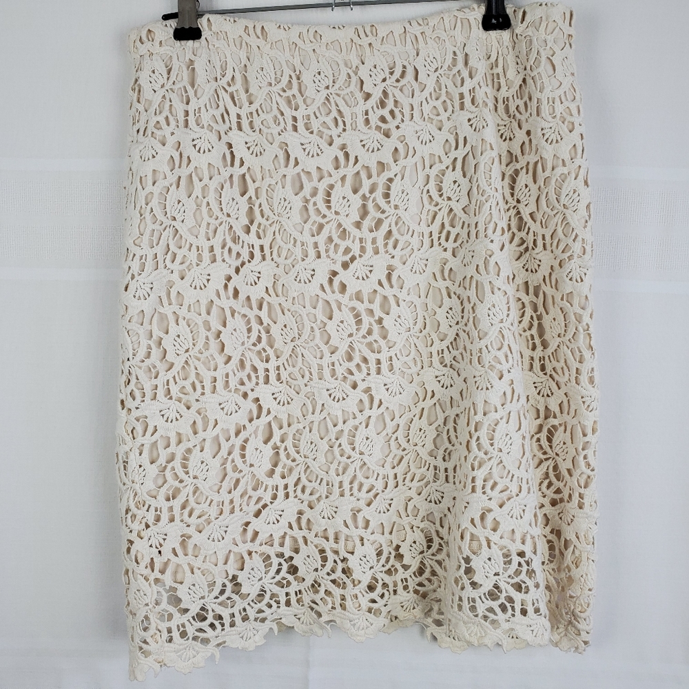 Kenar heavy lined crocheted pencil skirt size M